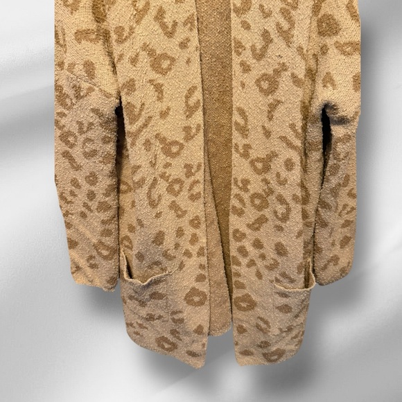 Sabrina Lauren Animal Print Cardigan Sweater - Picture 3 of 6